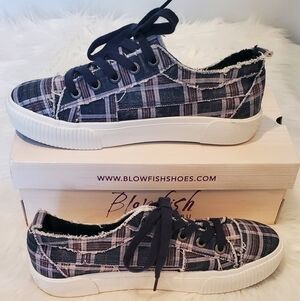 Blowfish Malibu Clay Navy Highschool Plaid Platform Sneakers Size 10